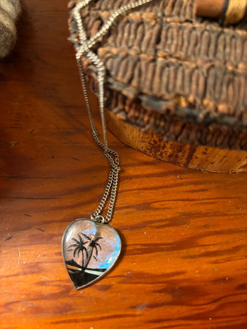 Heart Palm Tree Pendant Necklace - Iridescent Blue -
